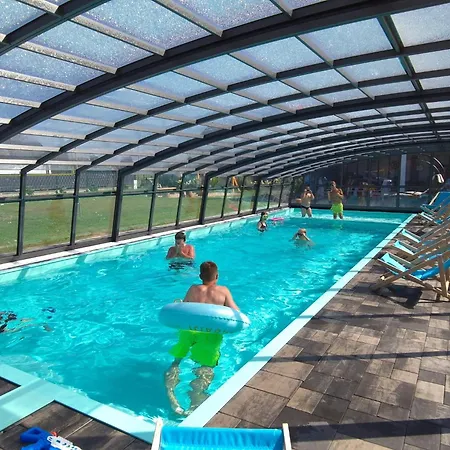 With Communal Pool By Interhome בית נופש