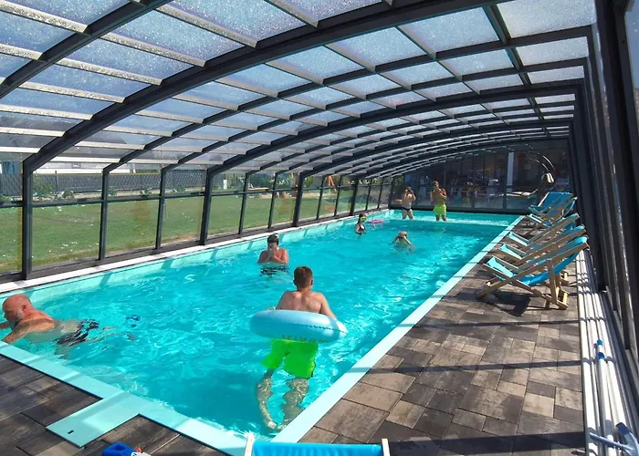 Holiday Home With Communal Pool By Interhome Vakantiehuis