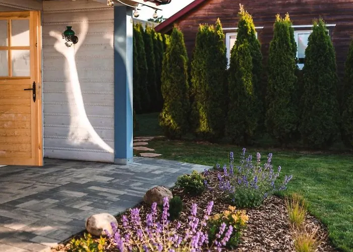 Vakantiehuis Holiday Home With Communal Pool By Interhome *